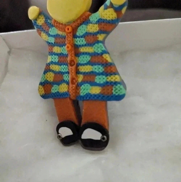 Artisan‎ Made Polymer Clay Figure With Multicolored Detail Brooch Pin - Picture 4 of 4